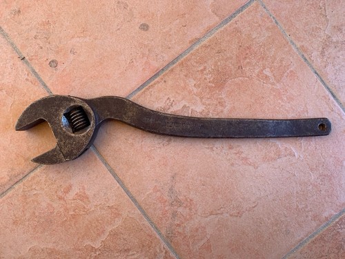 Ancienne clé molette - clé, à