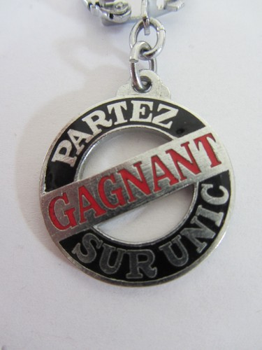 Porte clef métal émaillé