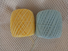 Lot de 2 Pelotes de Coton à tricoter ou crocheter  - en parfait état