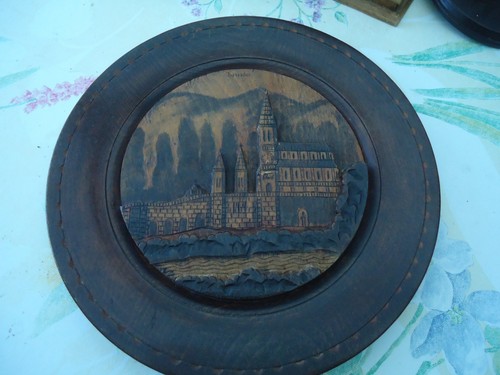 Assiette ancienne bois - assiette,