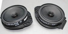 2x speakers rear left and