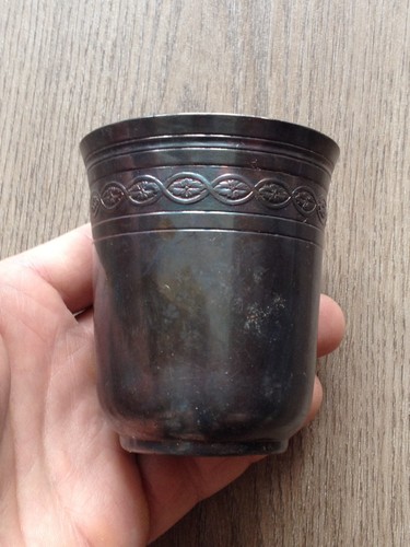 Gobelet timbale de - /,