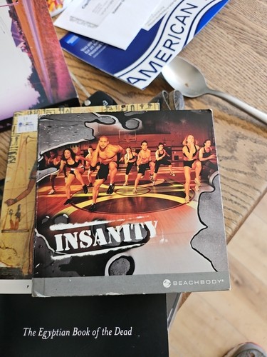 Insanity workout dvd set - insanity,
