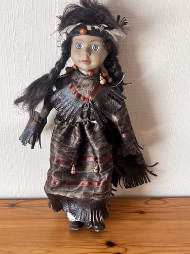 Poupées porcelaine - poupées, en
