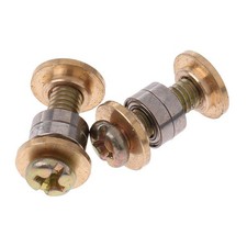 2 pièces portant des vis pour