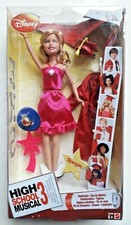 POUPEE HIGH SCHOOL MUSICAL 3 - SHARPAY - JOUR DU DIPLOME - DISNEY MATTEL