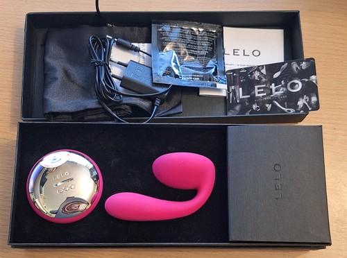 Sextoys femme couple - femme, lelo