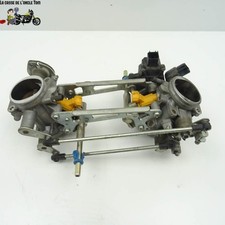 Rampe d'injection Suzuki 650