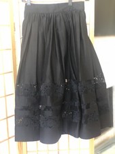 Alice+olive black, knee length, puffy skirt with bottom lace size 0