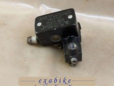 maitre cylindre de frein avant pour Suzuki GSX1100G  de 1991 a 1994