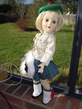 1940/1950 POUPEE AMERICAN CHARACTER PORTANT UNE TENUE NEUVE SHIRLEY TEMPLE 