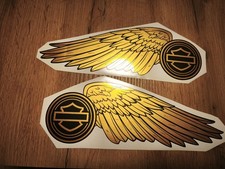 Harley-Davidson doré ensemble