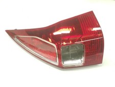 8200142683 feu arrière droit