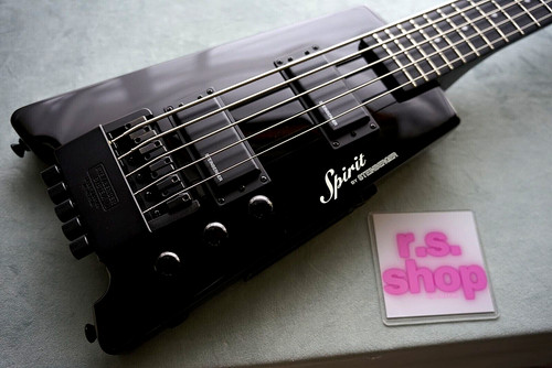 Guitare basse électrique