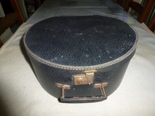 SUPERBE BOITE A CHAPEAU EN CARTON