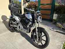 Super Soco TC Max 125 cm3 - avec casque, top case et bloque disque