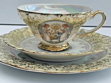 Tasse + 2 assiettes en