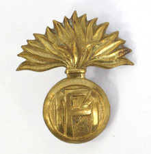 Insigne militaire de coiffure