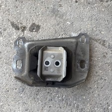 Support Moteur Peugeot Partner 2020 1.5 (Côté Passager)