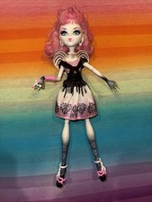 Monster High Doll----*C.A