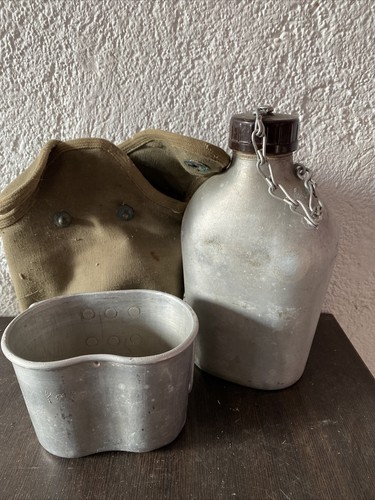 Ancienne gourde gamelle - ancienne, et