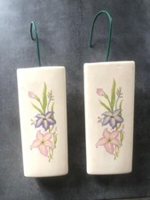 Paire de saturateurs humidificateurs de radiateurs vintage motifs fleurs