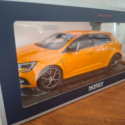 Renault mégane trophy - 4,