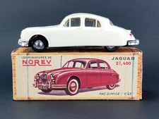 Norev jaguar 2 4 litre - 17,