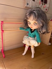 vêtement compatible poupée