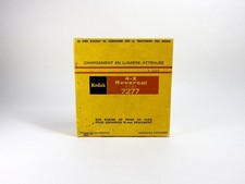 Kodak 4-X Reversal Film 7277  pour camera 16mm. 30.5 metres. Perimé.