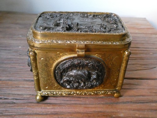 Boite coffret ancien - , scene