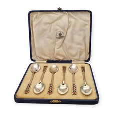 Six cuillères Mappin & Webb