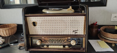 Radio tsf anciennes - radio,