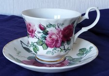 TASSE À THÉ EN PORCELAINE