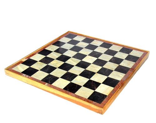 échiquier pierre avec base - en,