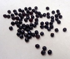 Lot de 83 perles anciennes en
