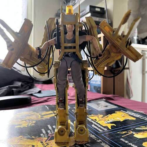 Aliens power loader with - aliens,