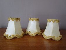 3 PETITS ABAT JOUR ANCIENS  A