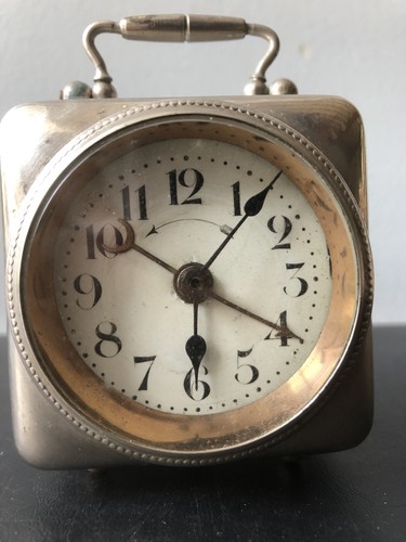 Ancien réveil mécanique - réveil, xixe