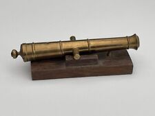 Ancien et Petit Canon en bronze ou laiton