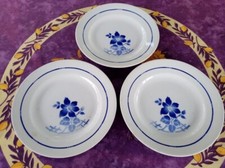 3 Assiettes Creuses anciennes Saint Amand Modèle 2039 Décor Fleurs Bleues 22,5cm