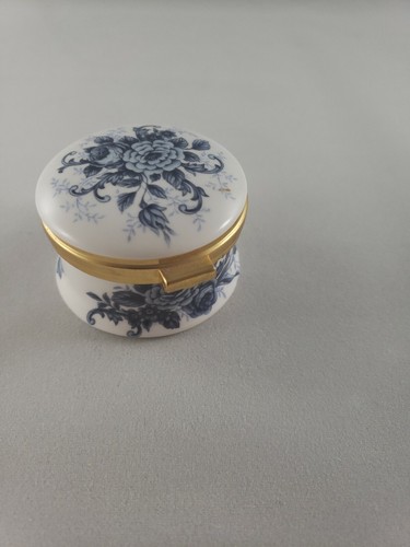 Staffordshire bone china - bone,