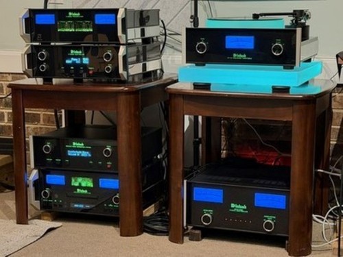 Acrylic platform for mcintosh - acrylic,
