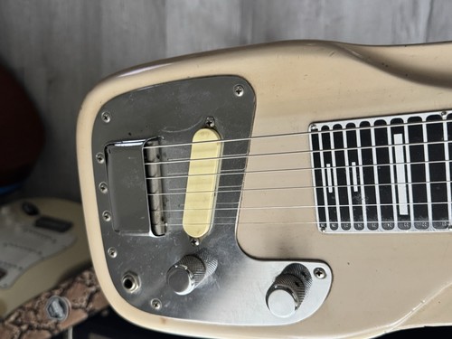 Fender champ string - fender, electric