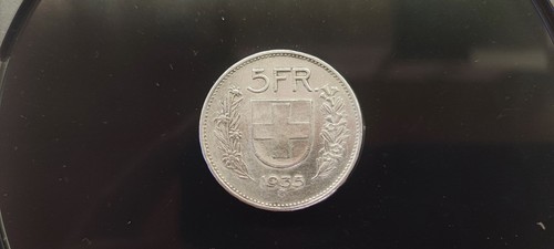Très belle pièce - , de