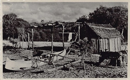 Madagascar pirogue mise au - -,