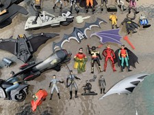 Lot Figurines Et Véhicules