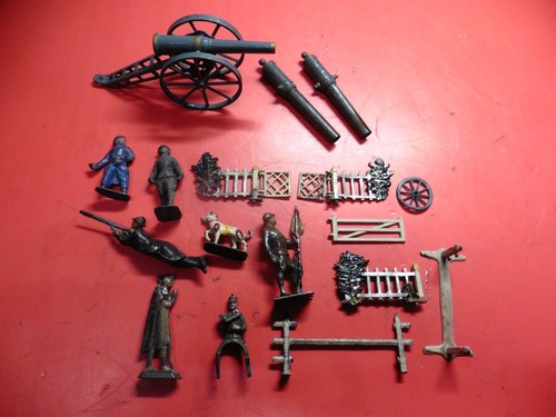 Lot anciens jouets - ,
