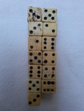 13 Mini DÉS  à Jouer Anciens