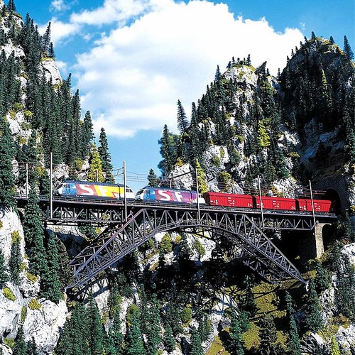 Grand pont métallique voies - grand,